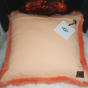 Ugg Royale Solid Throw Pillow (Fusion Coral)
